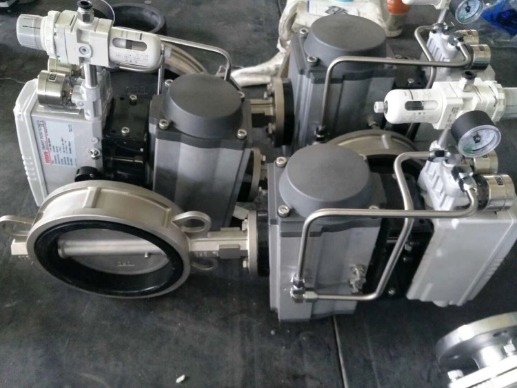 對(duì)夾式氣動(dòng)蝶閥