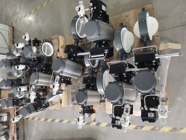 氣動(dòng)蝶閥裝配車間